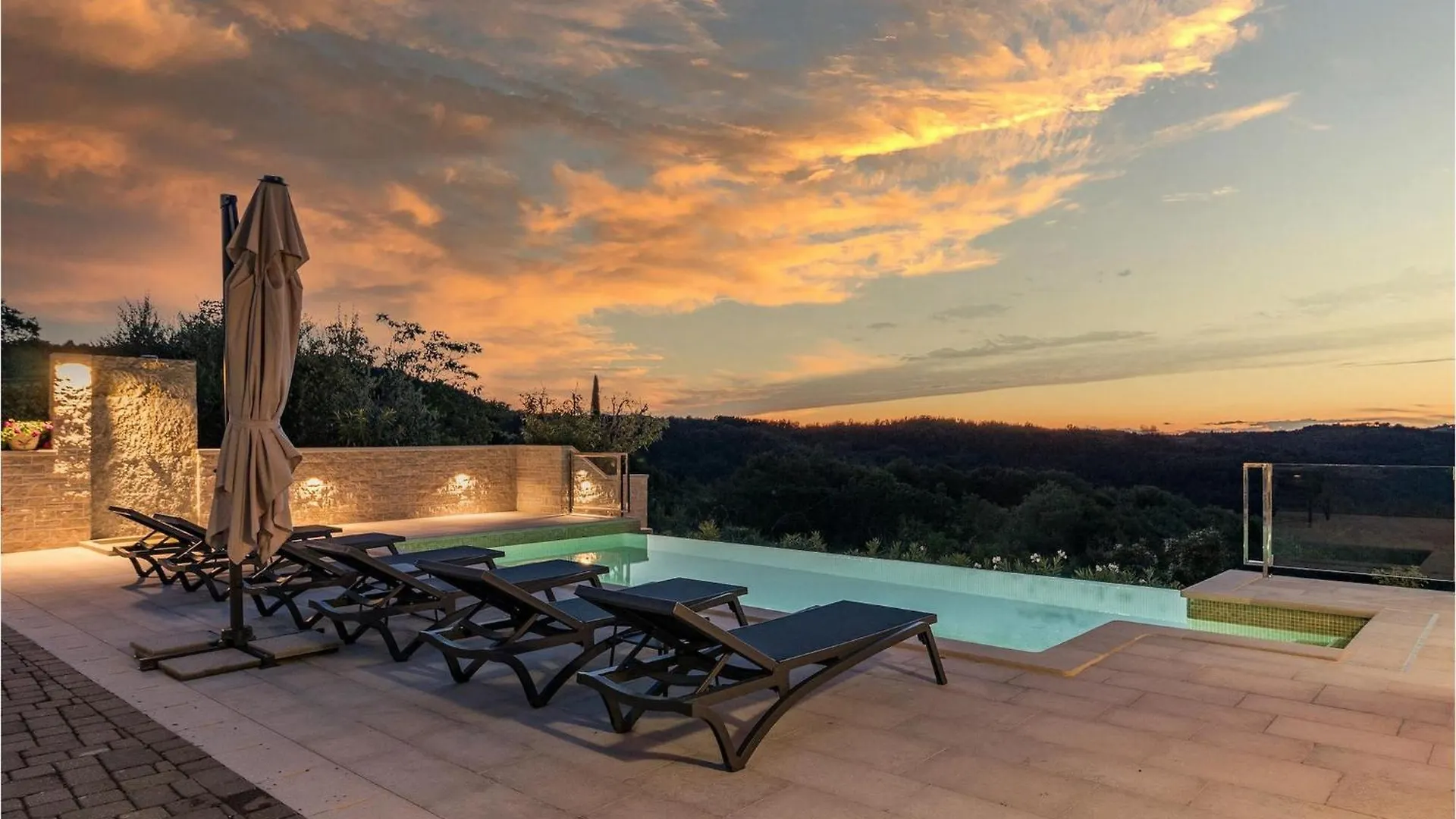 Villa Grazia Kascerga 0*,