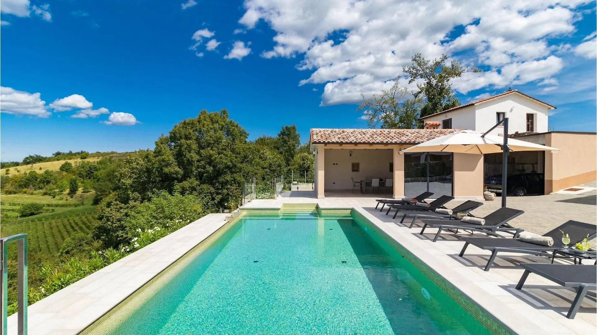 Dom wakacyjny Villa Grazia Kascerga
